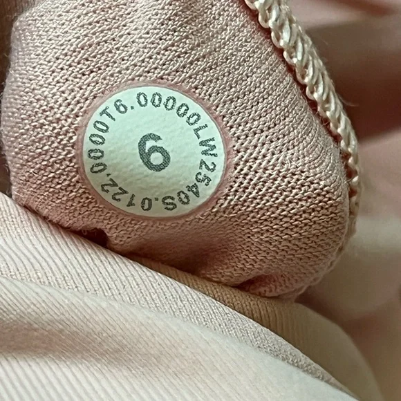 NWOT (2) Lululemon Energy Bra *Medium Support, B–D Cups Dew Pink, Charged Indigo - Picture 5 of 9